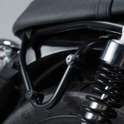 SLC Soporte Lateral Maleta Triumph Bonneville 04-16,Scrambler 05-,Thruxton 04-07/08-15