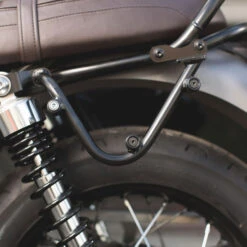 SLC Soporte Lateral Maleta Triumph Bonneville T100-T120/BLACK SWMotech
